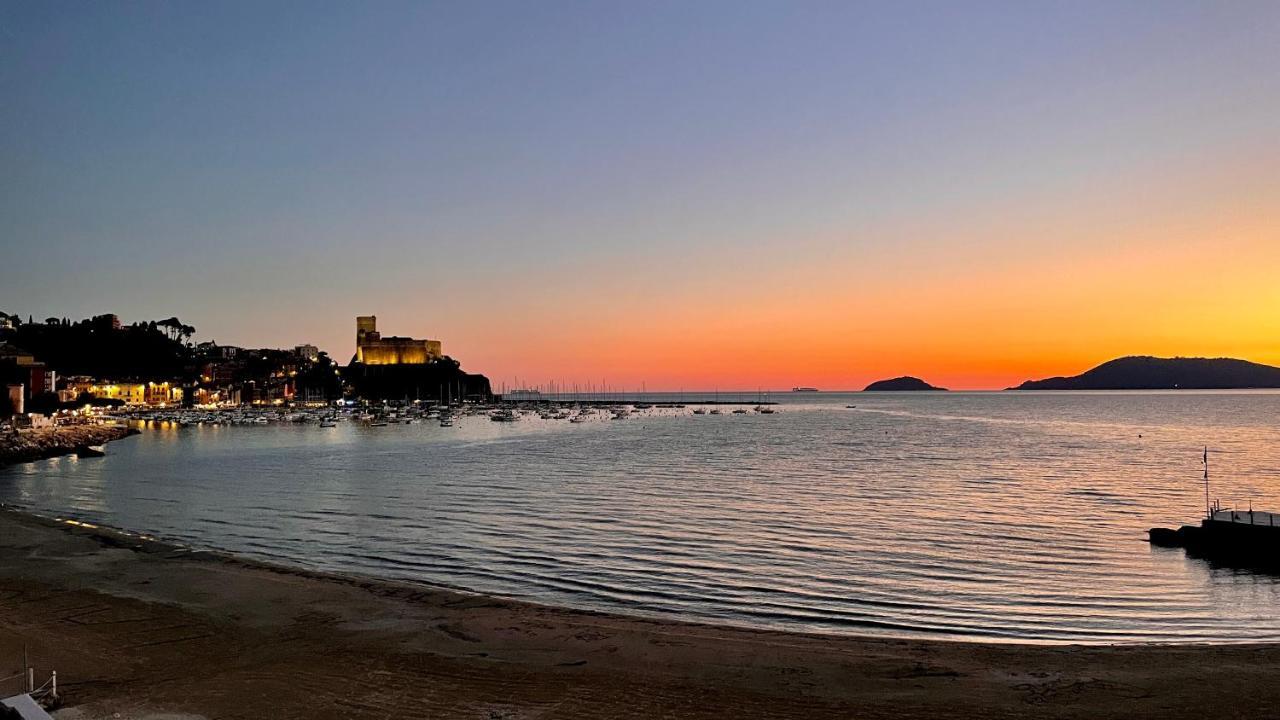 Appartamento Il Sogno Dei Poeti Lerici Esterno foto